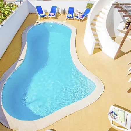 Villa In Gale Near Sao Lourenco Beach *