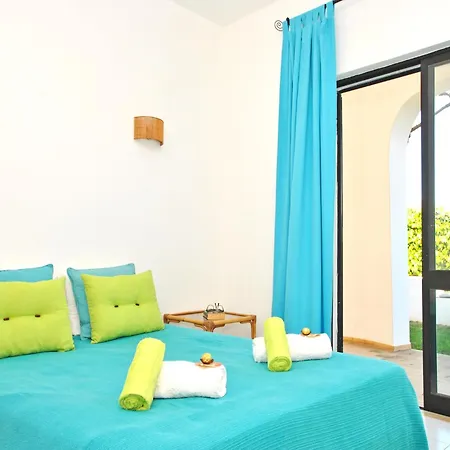 Villa In Gale Near Sao Lourenco Beach * البوفيرا