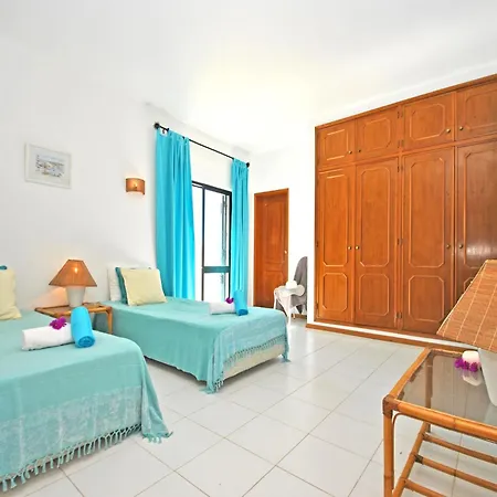 فيلة Villa In Gale Near Sao Lourenco Beach *