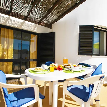 Villa In Gale Near Sao Lourenco Beach *